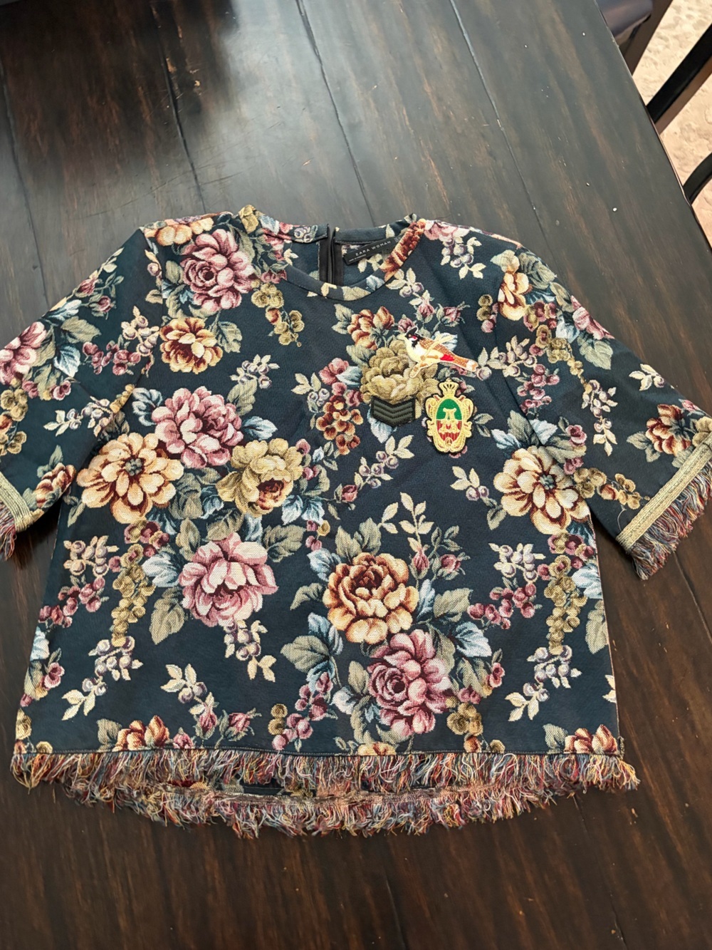 Zara Woman Navy Floral Jacquard Top with Embroidered Bird and crest -xs 4/6